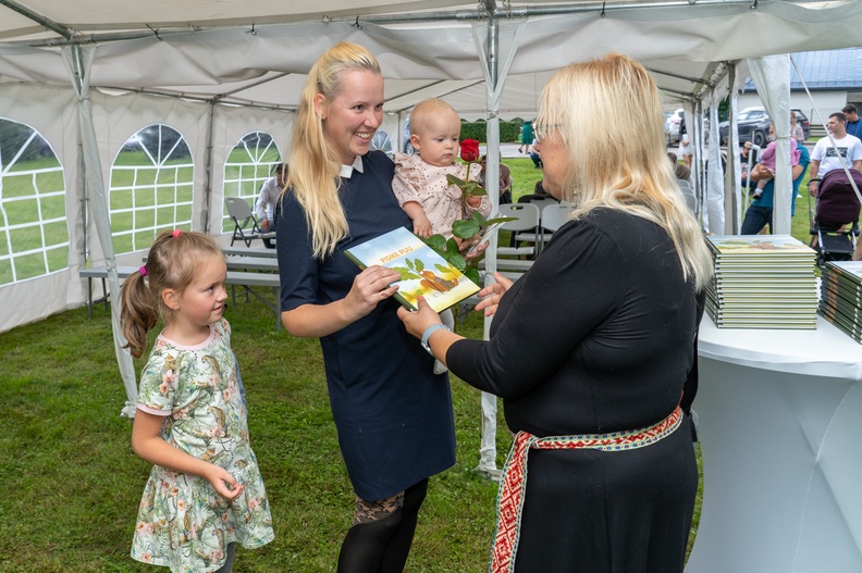 Uute vallakodanike vastuvõtt