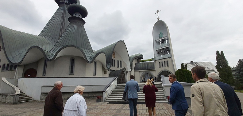 Sõprusomavalitsuses Hajnowkas. 41. Hajnowka kirikumuusika festivali galakontsert Püha Kolmainu kirikus.