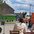 / XXVII Suure-Jaani Muusikafestival. Avamine Suure-Jaani Tervisekoja ees